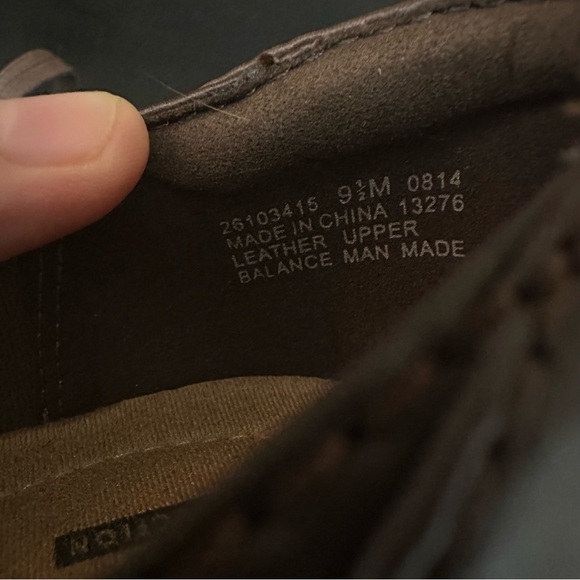 Clarks Women's Mary Jane Pump Size 9.5 Brown Leather Block Heel Twee Retro Comfy - Picture 12 of 12